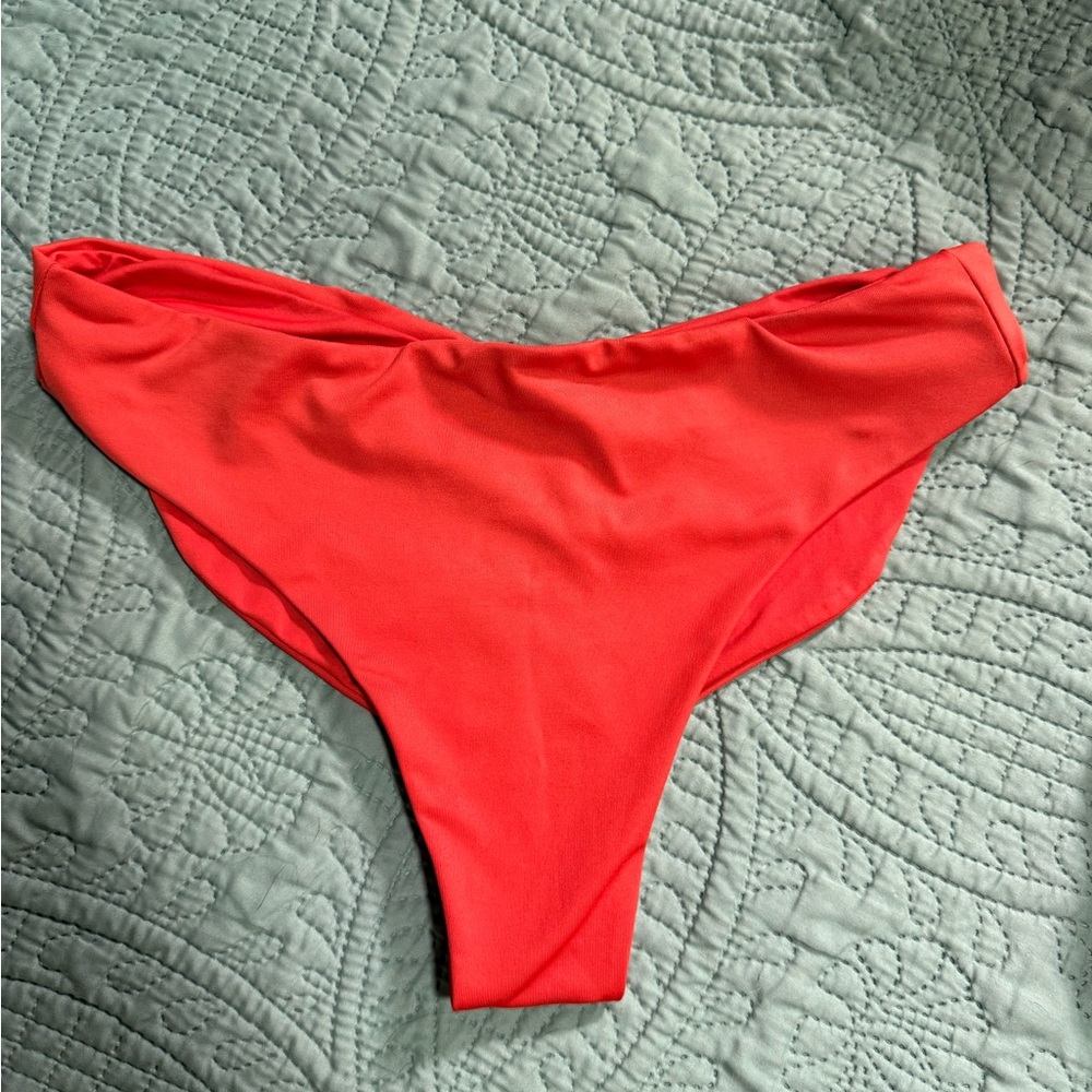 Londre Bikini Bottom